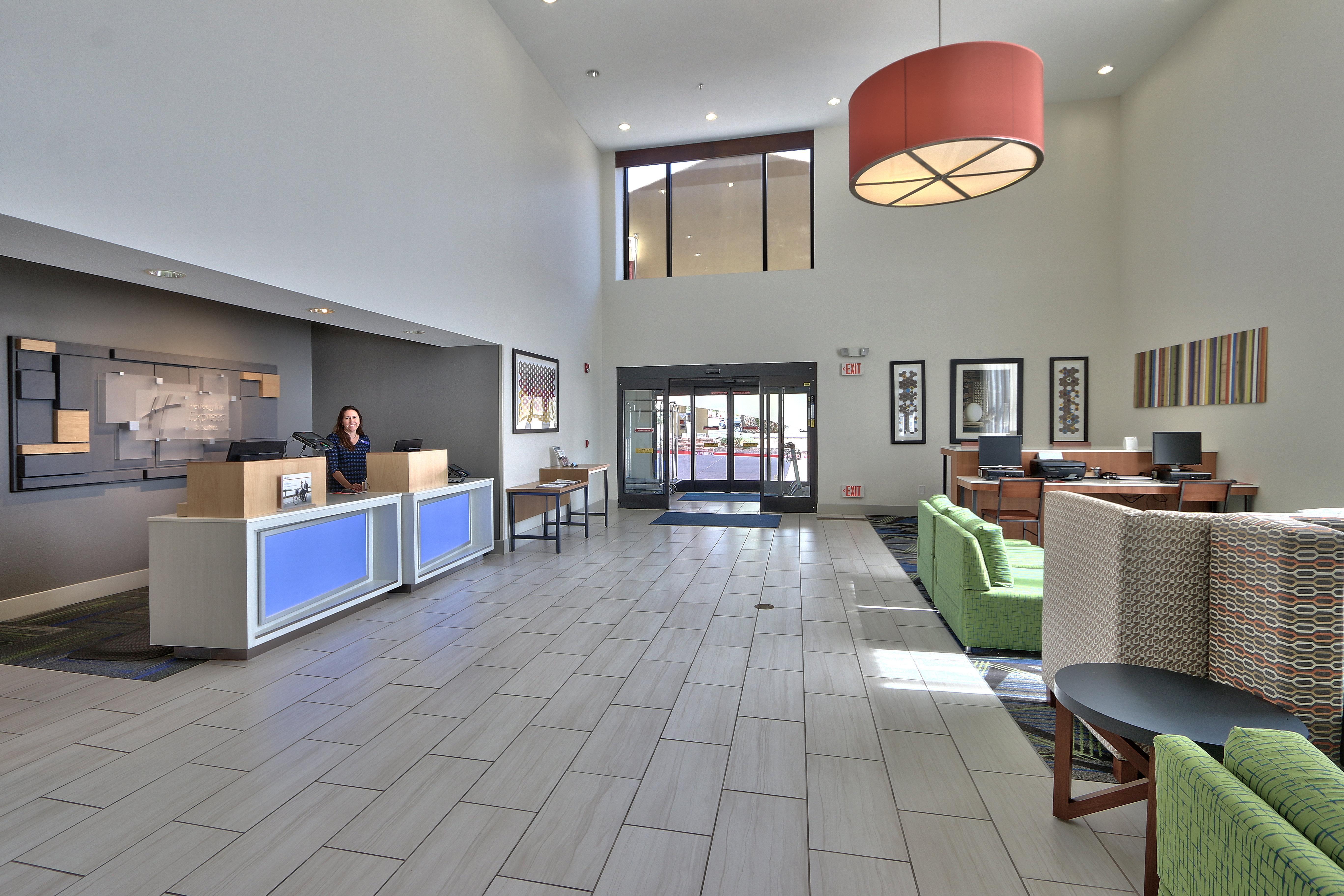 Holiday Inn Express Hotel & Suites Albuquerque - North Balloon Fiesta Park By Ihg Eksteriør billede