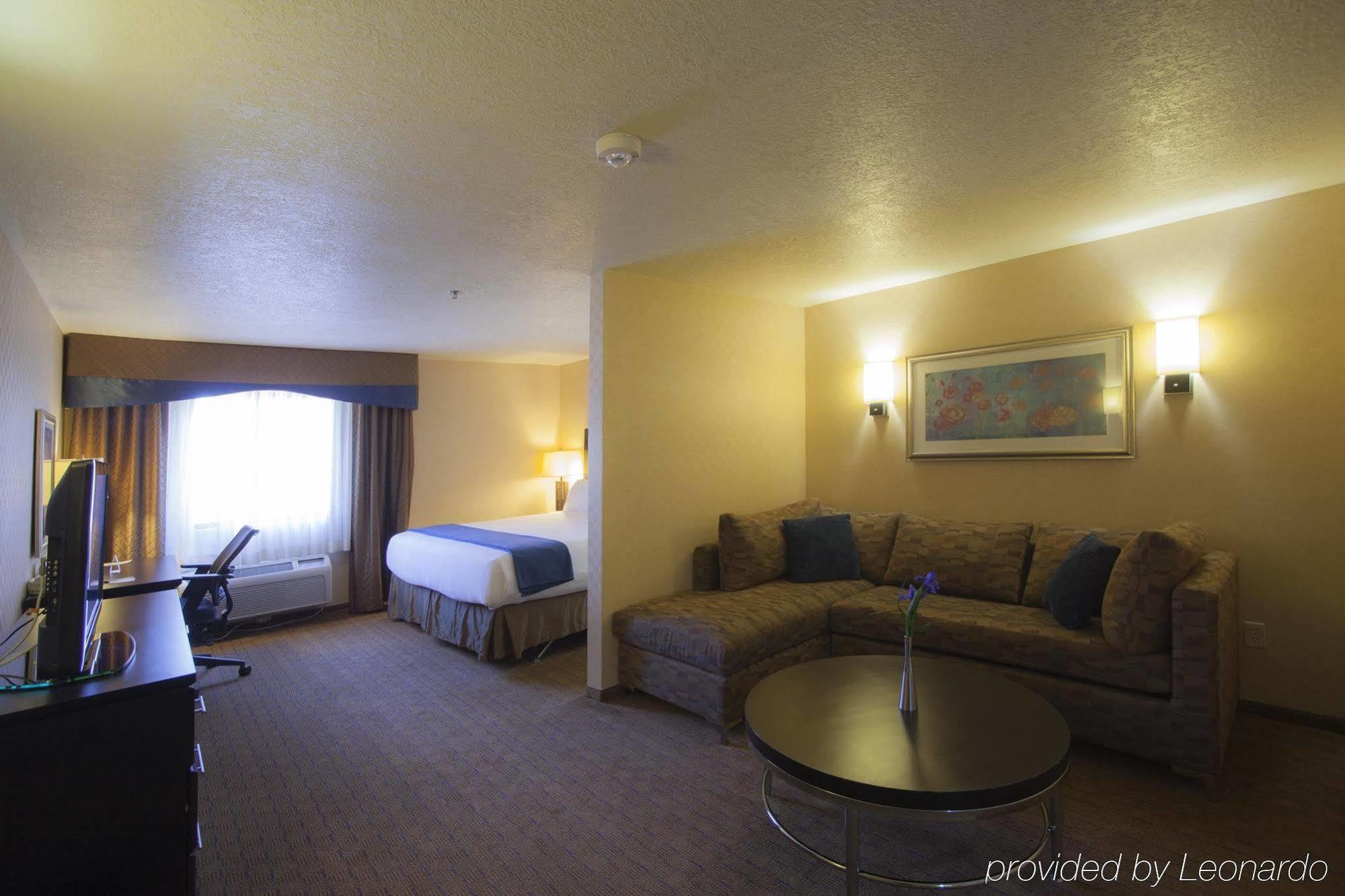 Holiday Inn Express Hotel & Suites Albuquerque - North Balloon Fiesta Park By Ihg Eksteriør billede